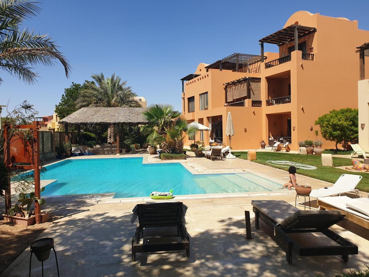 2 Bedrooms South Marina Gouna Free Access Pool Free Enteranc 3 Min Walk Apartament